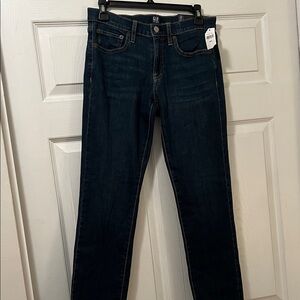 NWT GAP Women’s Classic Straight Jeans